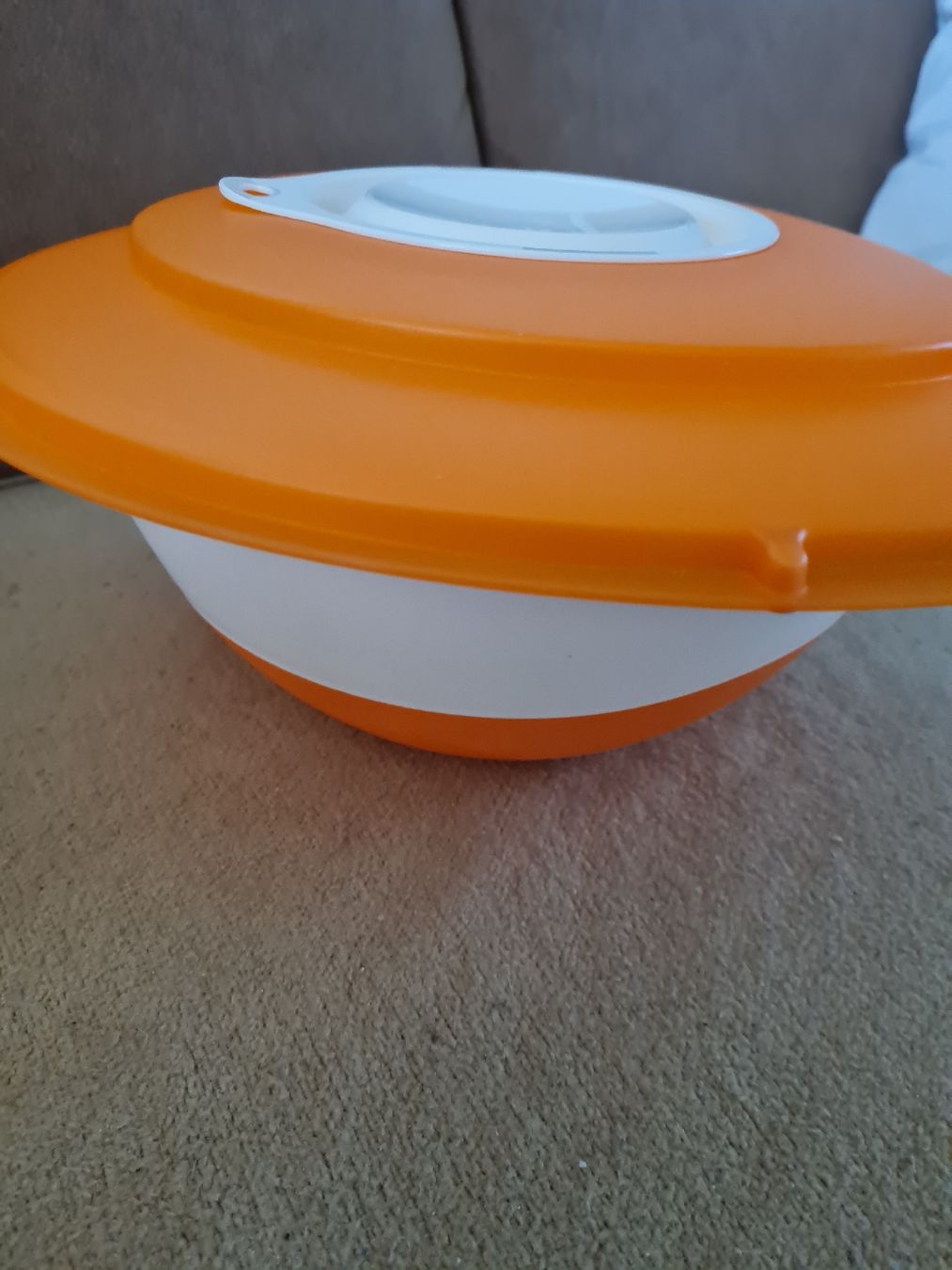 Coupes: Tupperware 2Rühr- Schüssel neu – Neuf (Voir description) à Münsingen par Cuci31 2