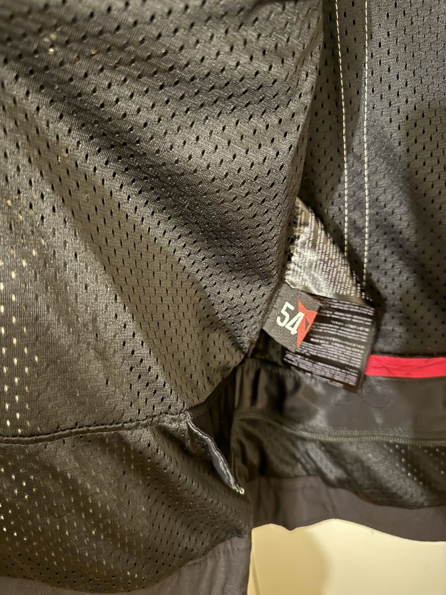 Giacche: Vendo Giacca Moto - Ducati – Nuovo (secondo la descrizione) da Davesco-Soragno venduto da lar_n5p8 2