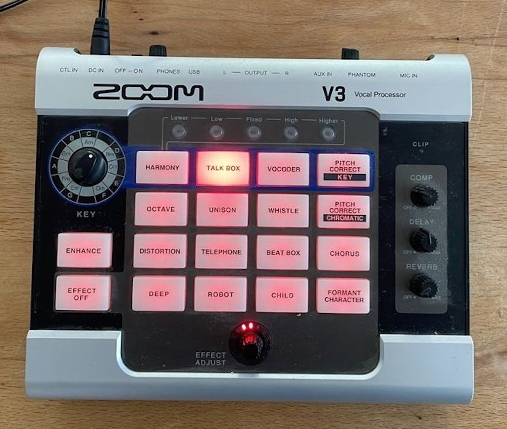 Zoom Strumenti musicali: ZOOM V3 Vocal Prozessor – Usato da Zürich venduto da scoobstyle