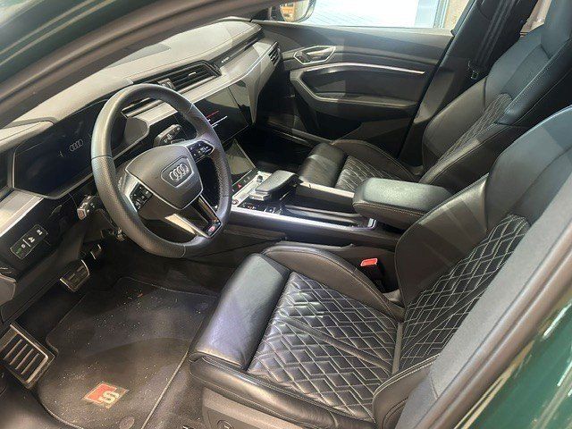 Audi Automobili: Audi SQ8 e Tron quattro     1800 kg Anhängelast – Usato da Oberriet SG venduto da jeepv8 4