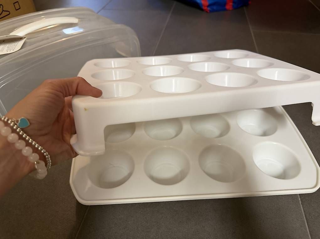 Recipients et similaires: Zwei Cupcakebuttler – D'occasion à Dübendorf par CorAr 1