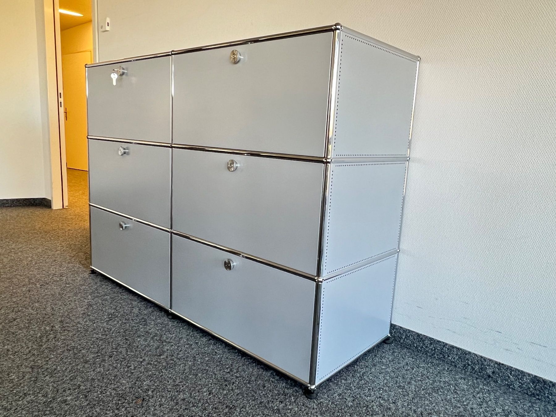 USM Commodes: USM Haller Sideboard Mattsilber – D'occasion à Dietikon par Kumar_Occasionen 2