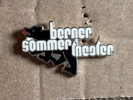 Pin Berner Sommertheater Bär