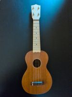 Brüko Ukulele mit Tasche Rockbag braun holzfarben neuwertig 