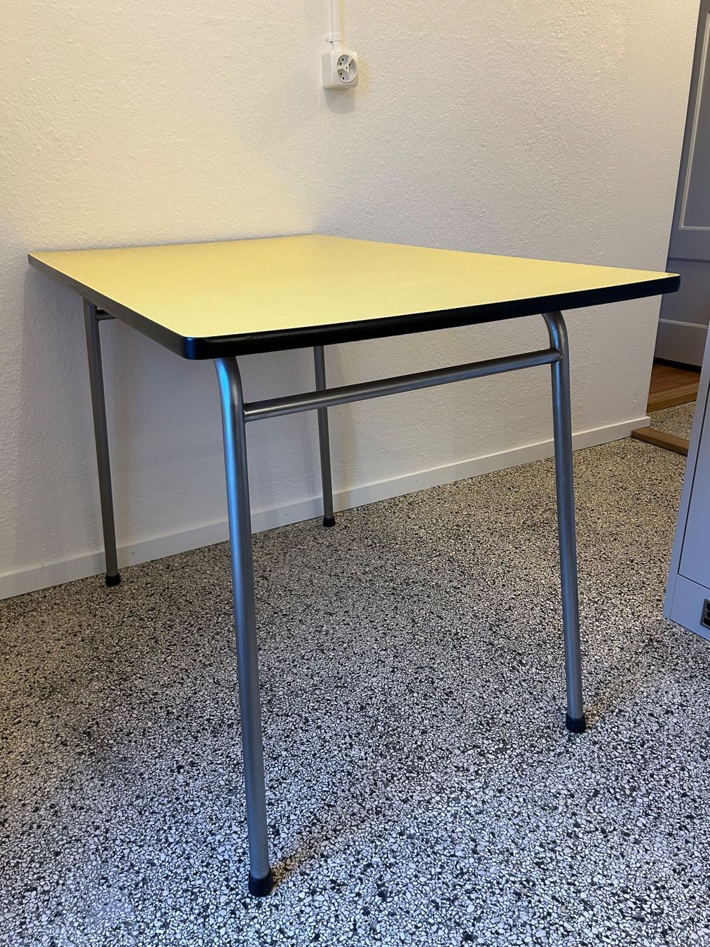 Tavoli: Küchentisch aus den 70er-Jahren – Usato da Zürich venduto da erm_26gh 1