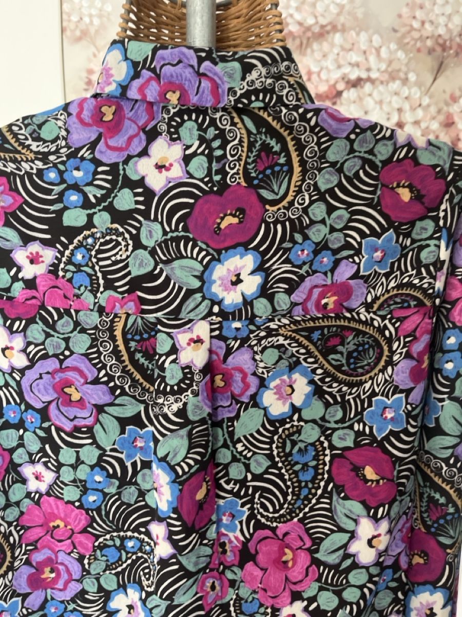 Camicette: Bluse mit Blumenmuster, Cerise Blue, M – Usato da Solothurn venduto da Bobesch08 4