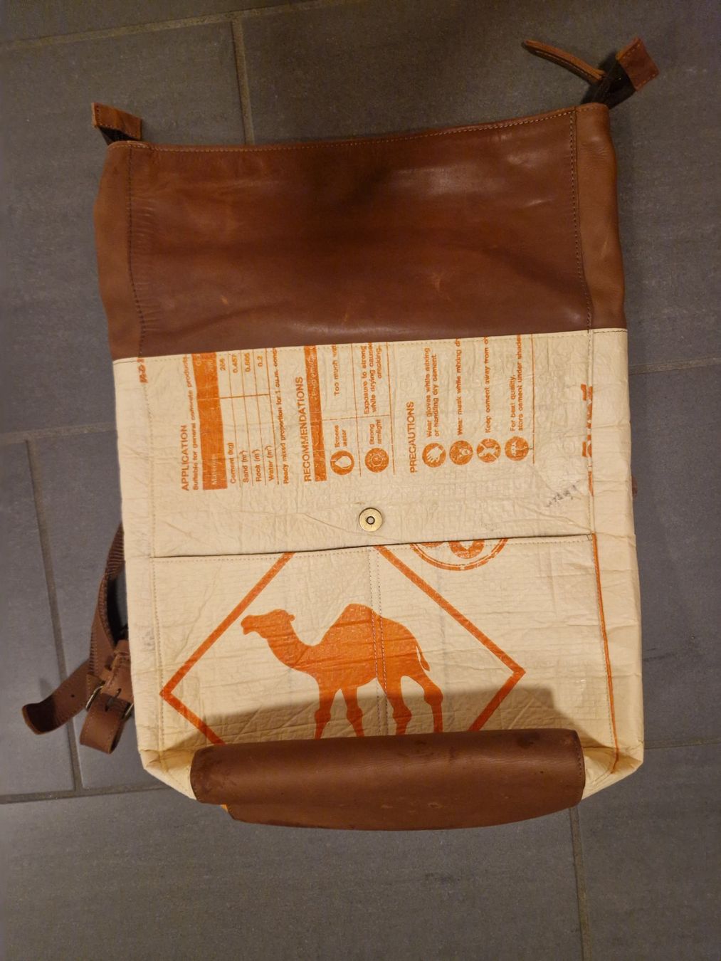Zaini: ELEPH-BO Rolltop Rucksack 23 Liter Camel – Usato da Olten venduto da reb_bnm2 4