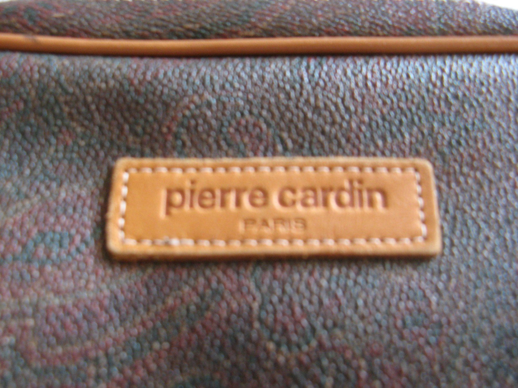 Kosmetikkoffer: Pierre Cardin Kosmetiktasche Necessaire – Gebraucht aus Zürich von apil 4