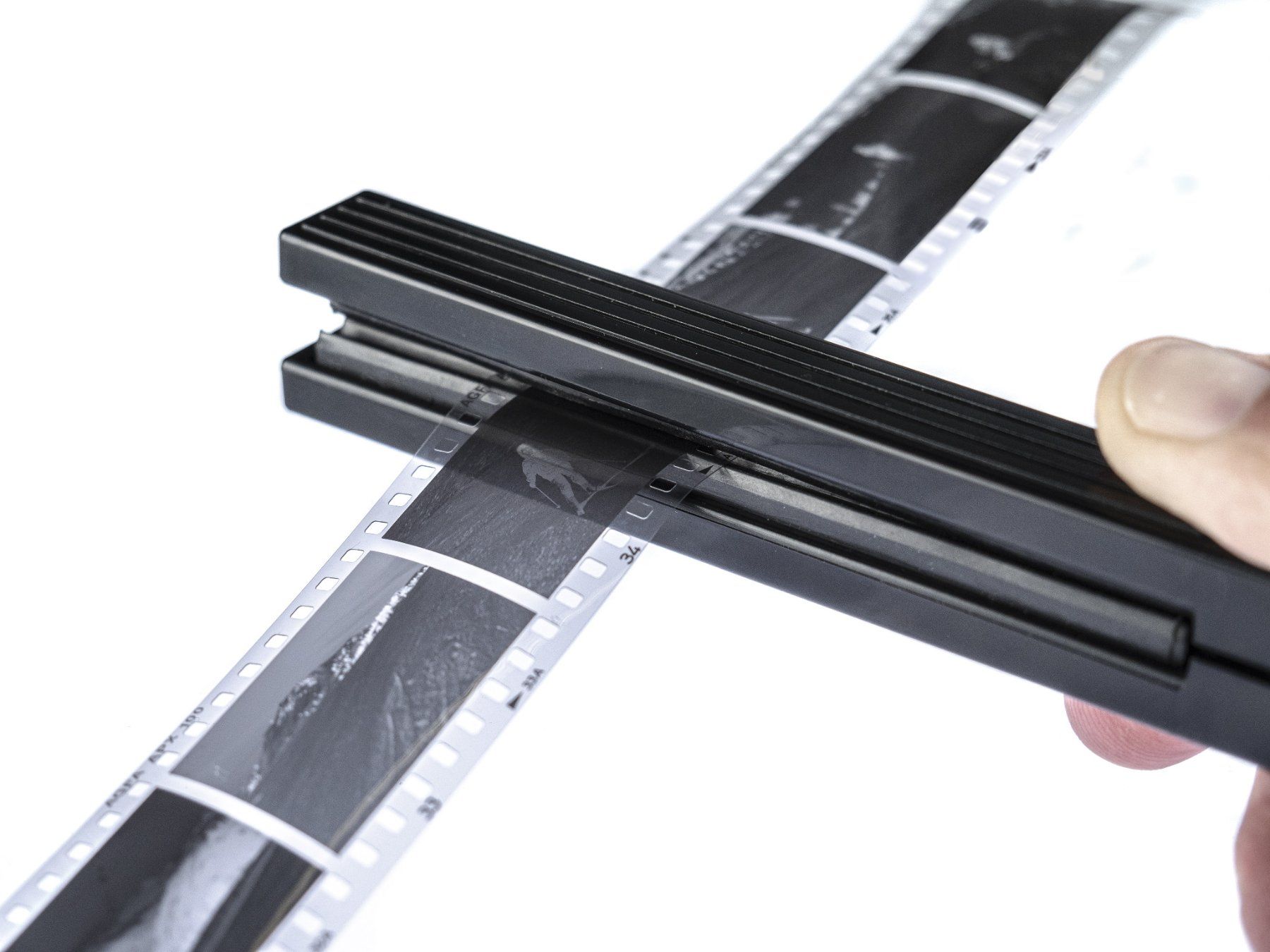 Kaiser Laboratorio & Camera oscura: Kaiser Filmabstreifer – Nuovo e nell'imballaggio originale da Geuensee venduto da Fotoneo
