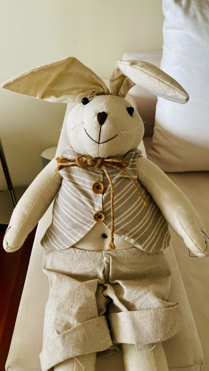 Puppen: Grosser Stoffhase, top Zustand – Neu (gemäss Beschreibung) aus Hünenberg See von com_com 1