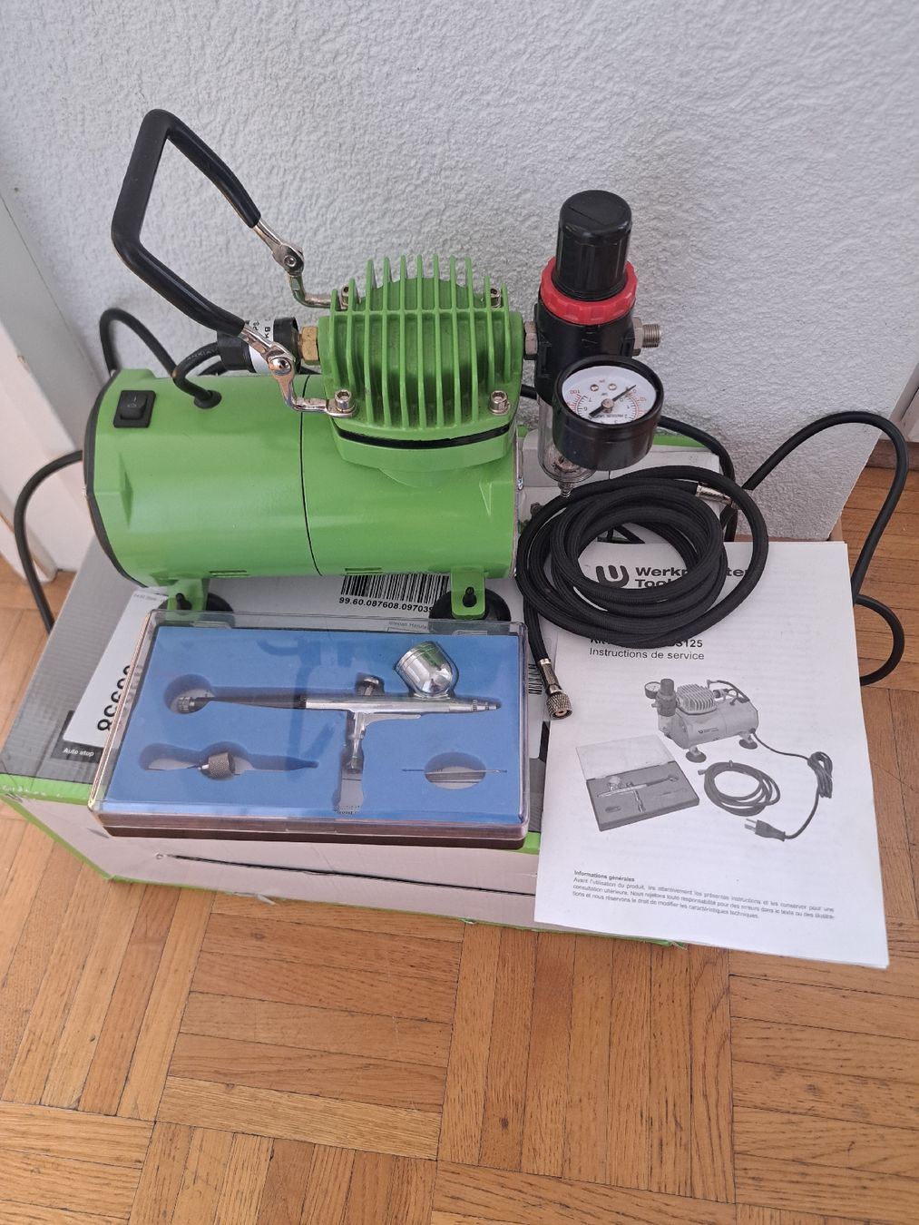 Compressori: Compresseur aérographe Werkzeug – Usato da Lausanne venduto da Stepan777