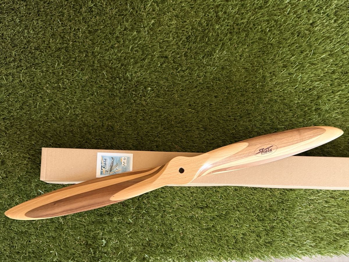 Modellismo RC: Fiala 28x10 Oltimer Prop. Neu – Nuovo e nell'imballaggio originale da Diessbach b. Büren venduto da babs92