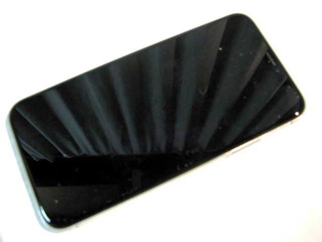 Apple Telefoni cellulari / Smartphones: Apple iPhone Xs 512 GB Silver Model A2097 Silber-Weiss – Usato da Wil ZH venduto da Arbolero 4
