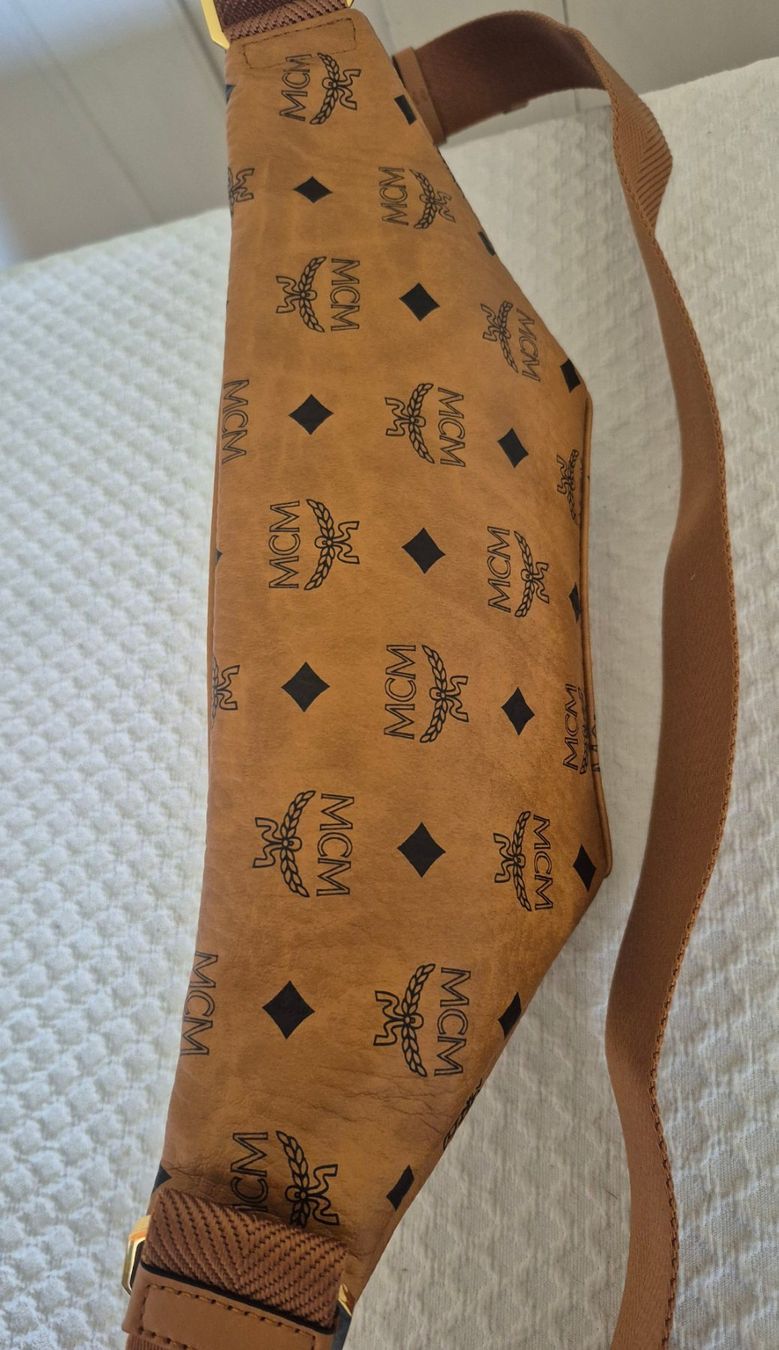 Mcm Borse: Neue MCM Belt Bag – Nuovo (secondo la descrizione) da Dottikon venduto da Pega7 6