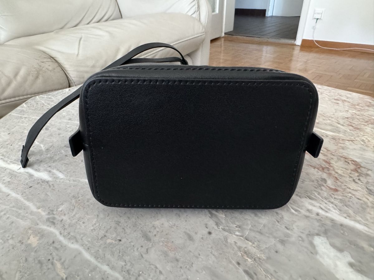 Valentino Borse da donna: Valentino Garavani Bucket Bag – Usato da Zurich venduto da Madame12 4
