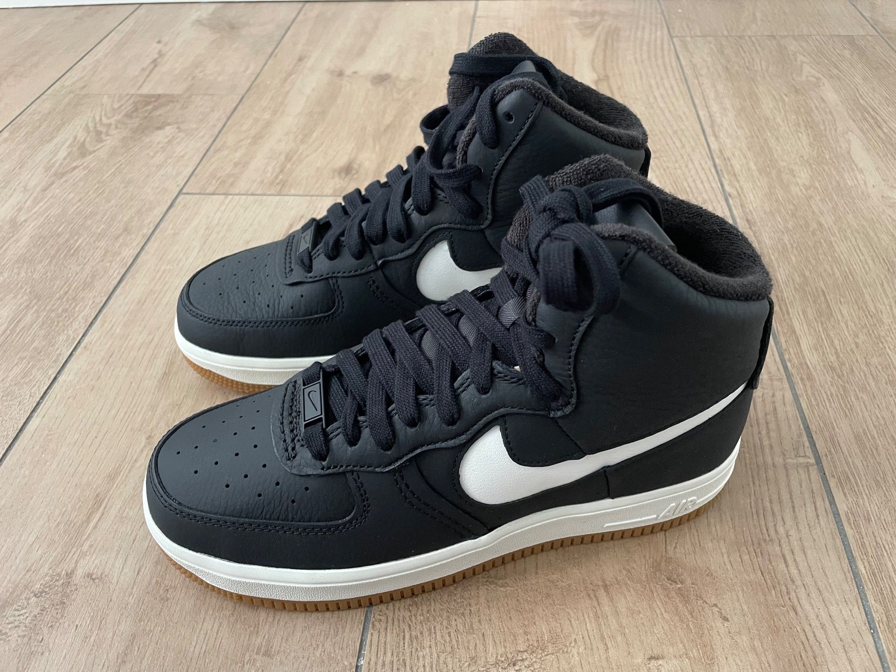 Nike Damenschuhe: Nike Air Force 1 Sculpt Gr. 38 NEU – Neu und originalverpackt aus Waltenschwil von hansnine 1