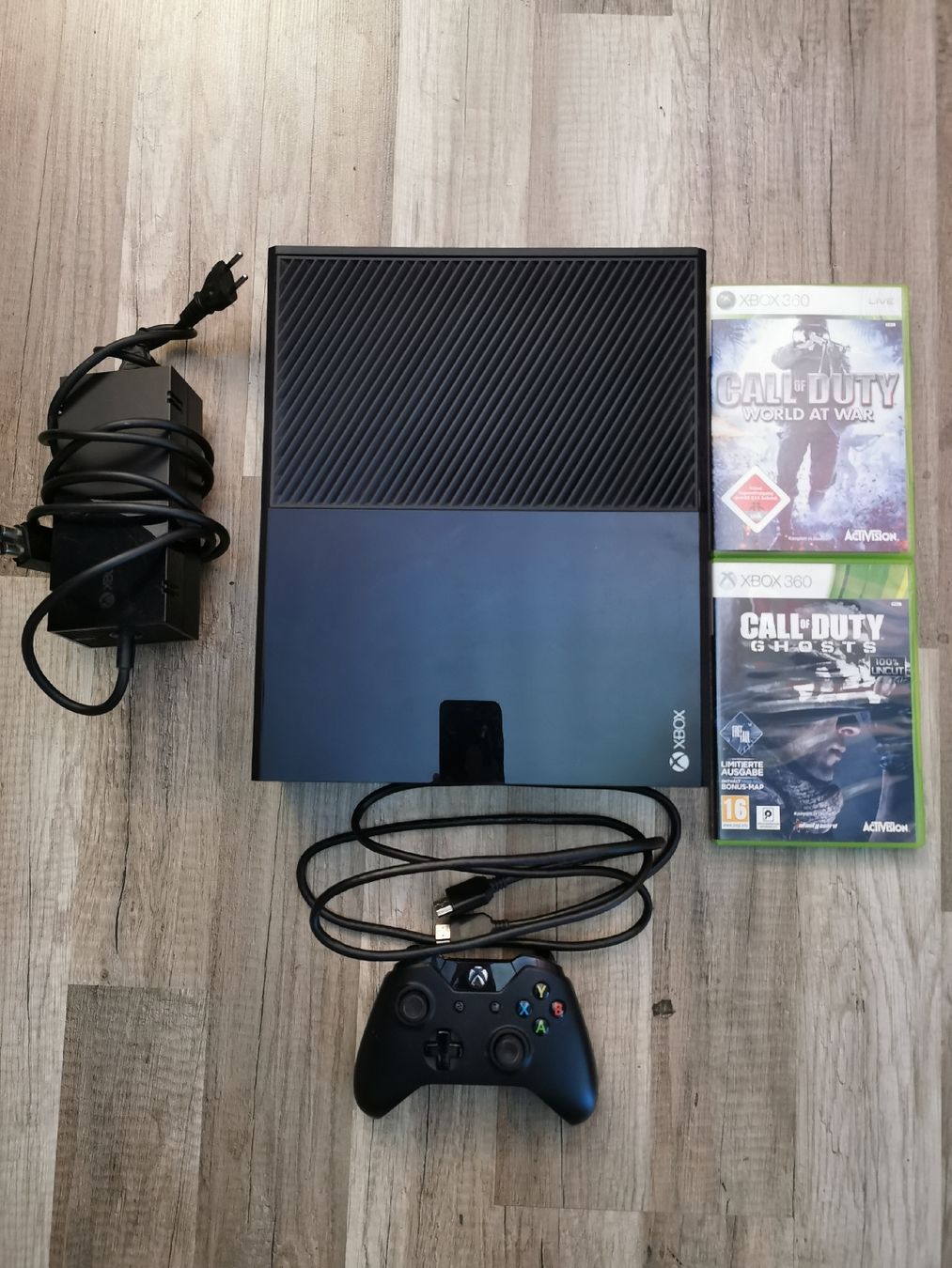 Microsoft Console: XBox One mit 2 Spielen und einem Kontroller – Usato da Grenchen venduto da KevinsellsCards
