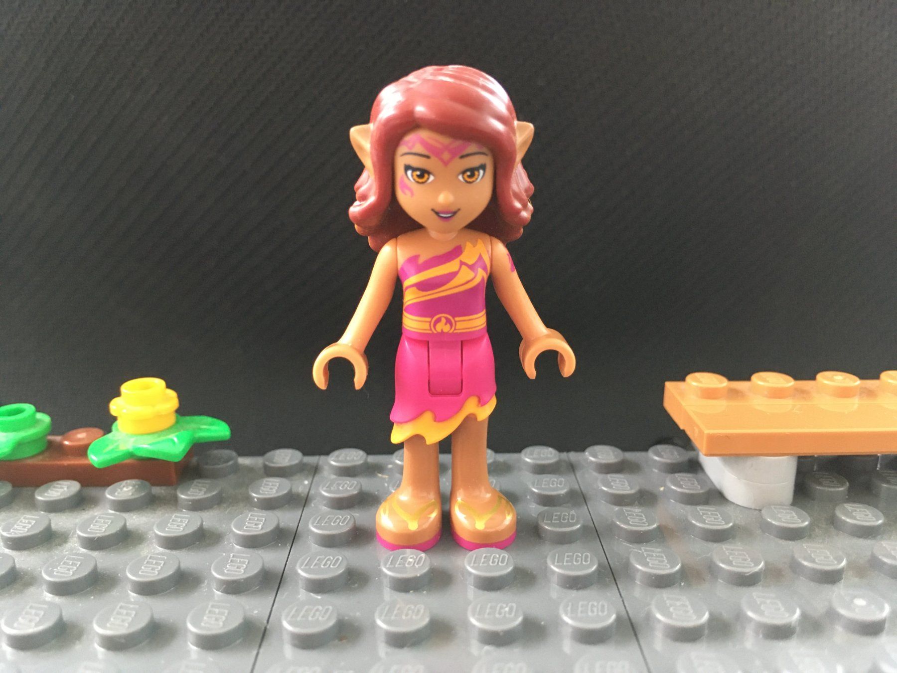 Lego Kit di costruzioni: Lego Elves Minifigur - elf003 - Azari Firedancer – Usato da St.Gallen venduto da Punktchen01