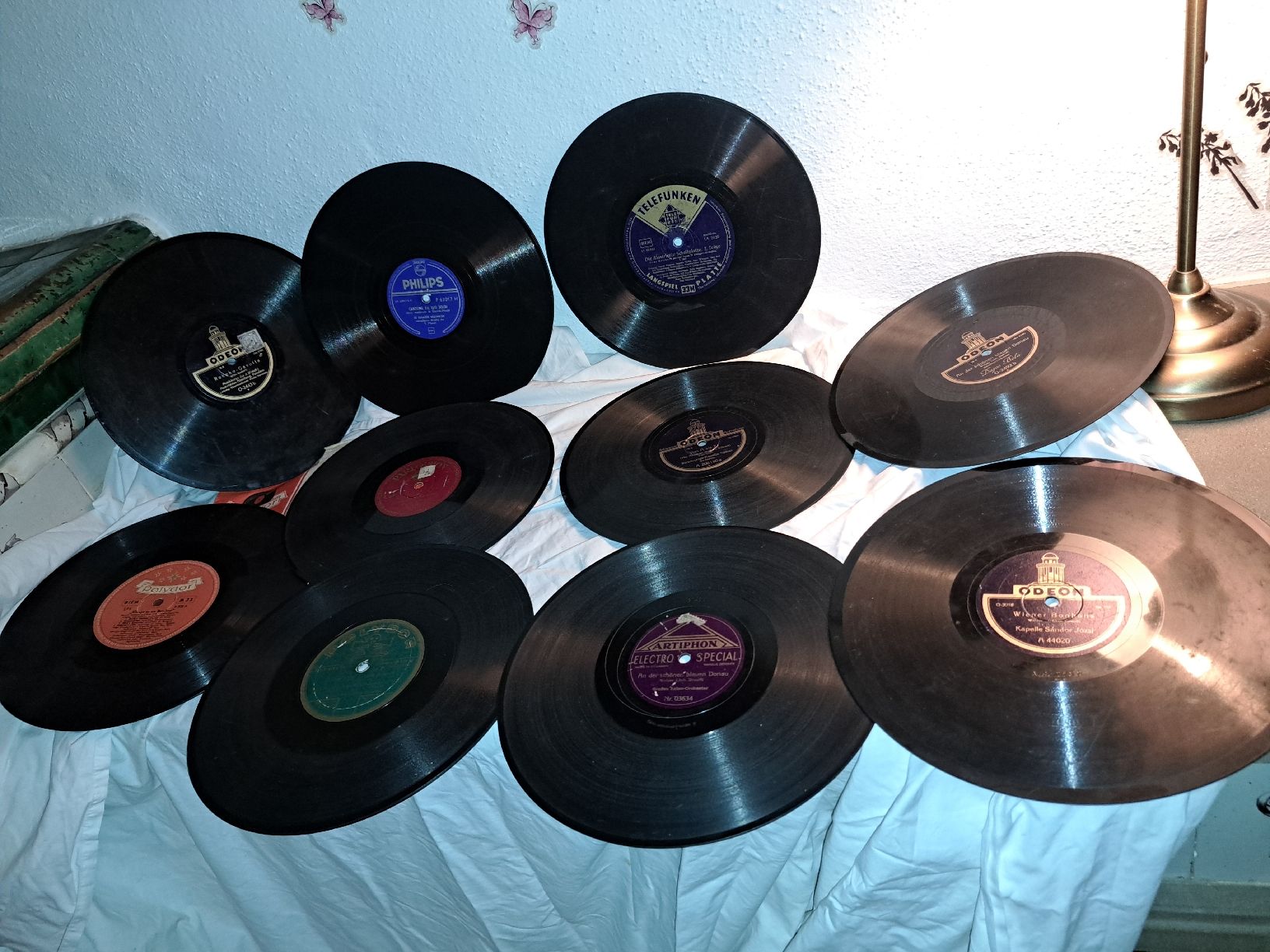 Schallplatten: Shellack platten Sammlung, verschiedene Labels, – Gebraucht aus Kölliken von Upcycling-by-Mc-TAM