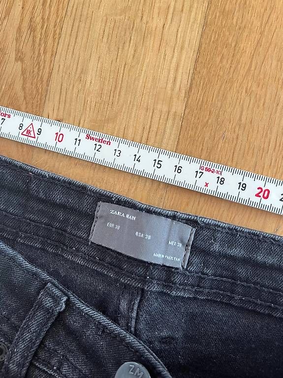 Jeans: schwarze Jeans, M, Zara Man – Usato da Breitenbach venduto da ani_tc2l 3