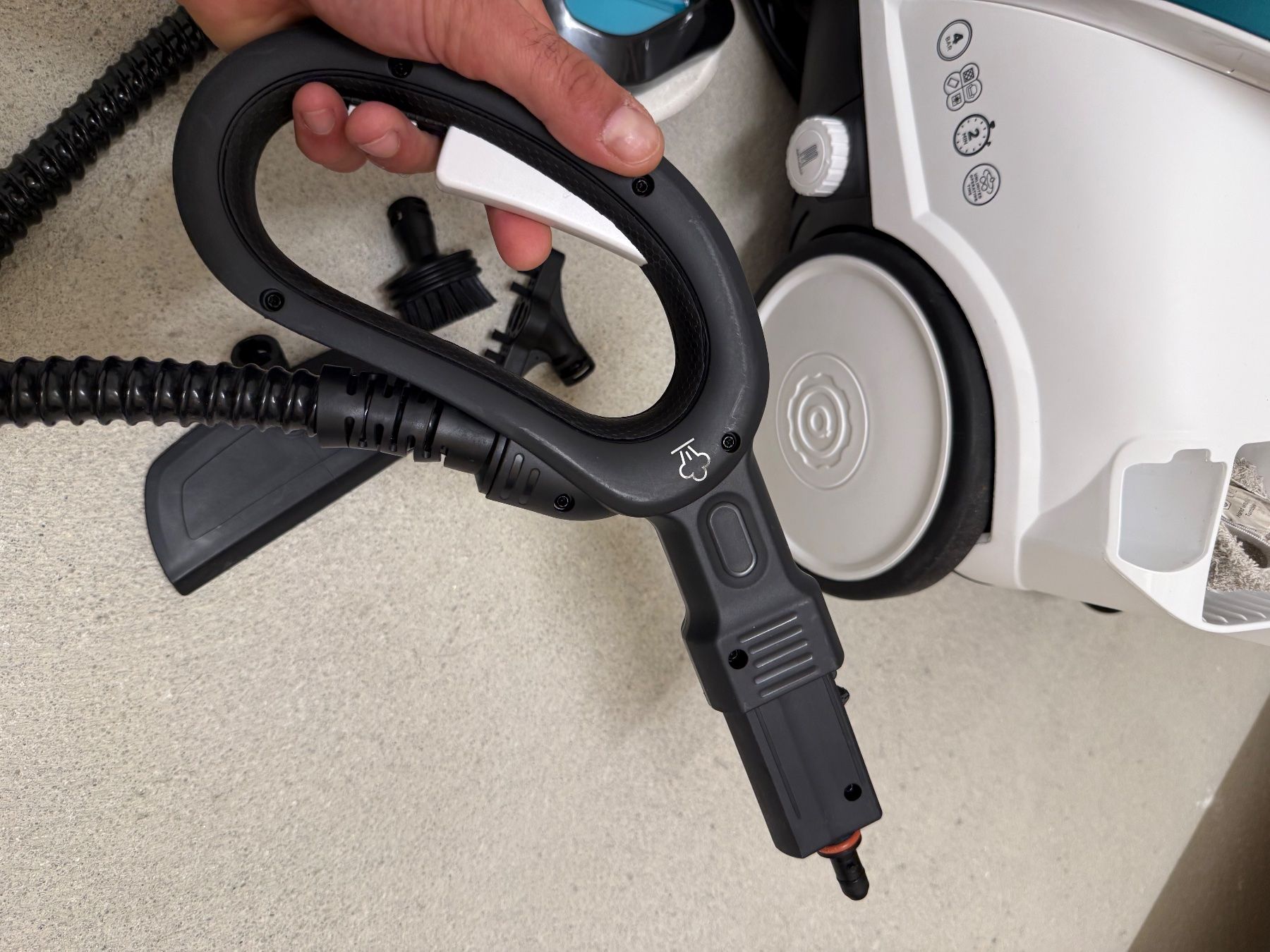 Polti Dampfreiniger: Polti Vaporetto – Gebraucht aus Massagno von and_m56k 7