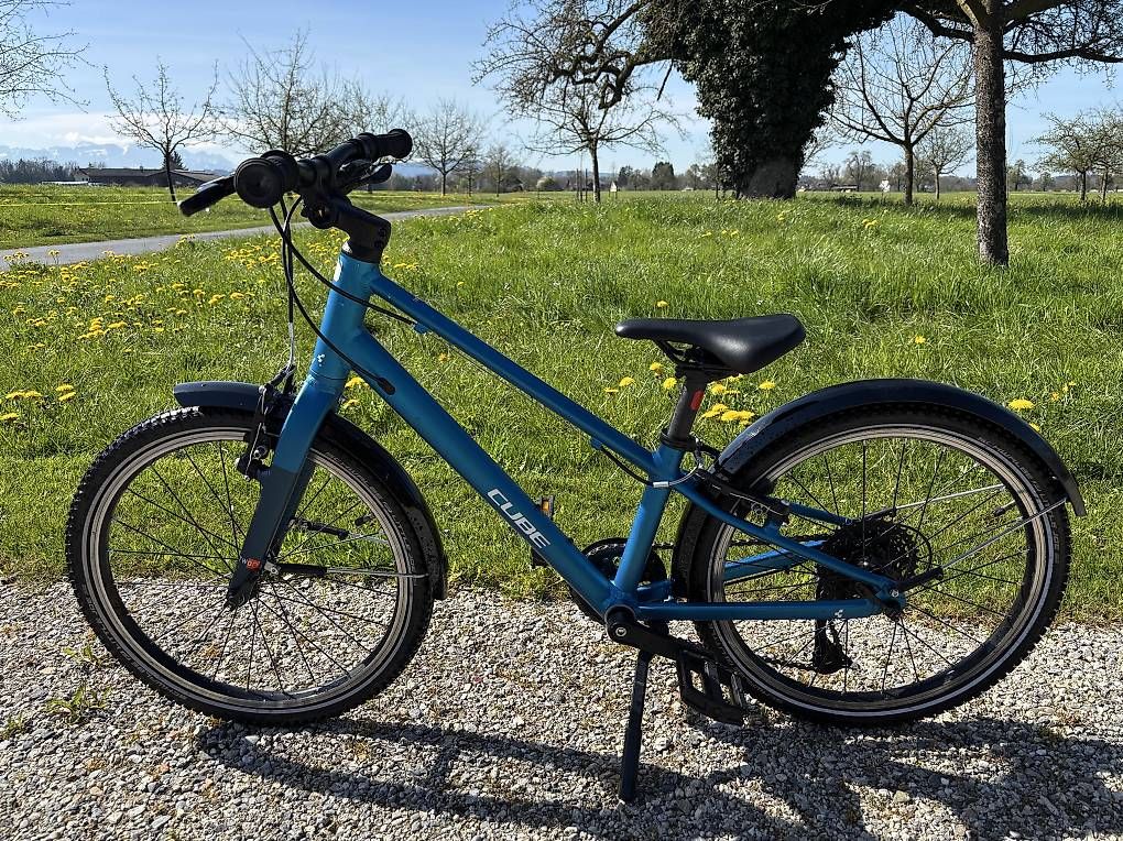 Cube Velos: 20 Zoll Cube neuwertig metallic blau – Gebraucht aus Romanshorn von urs_snv6