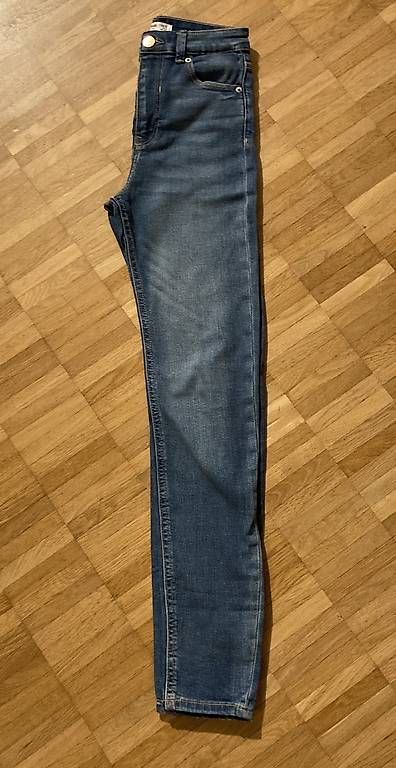 Pull&Bear Pantaloni: Neu!! Jeans von Pull&Bear Gr 158 – Nuovo (secondo la descrizione) da Fislisbach venduto da MichaHa 1