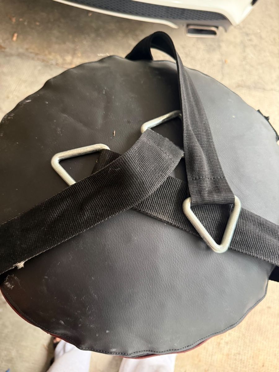 Boxsäcke: Boxsack mit Boxhandschuhen  – Gebraucht aus Pratteln von tam32 3