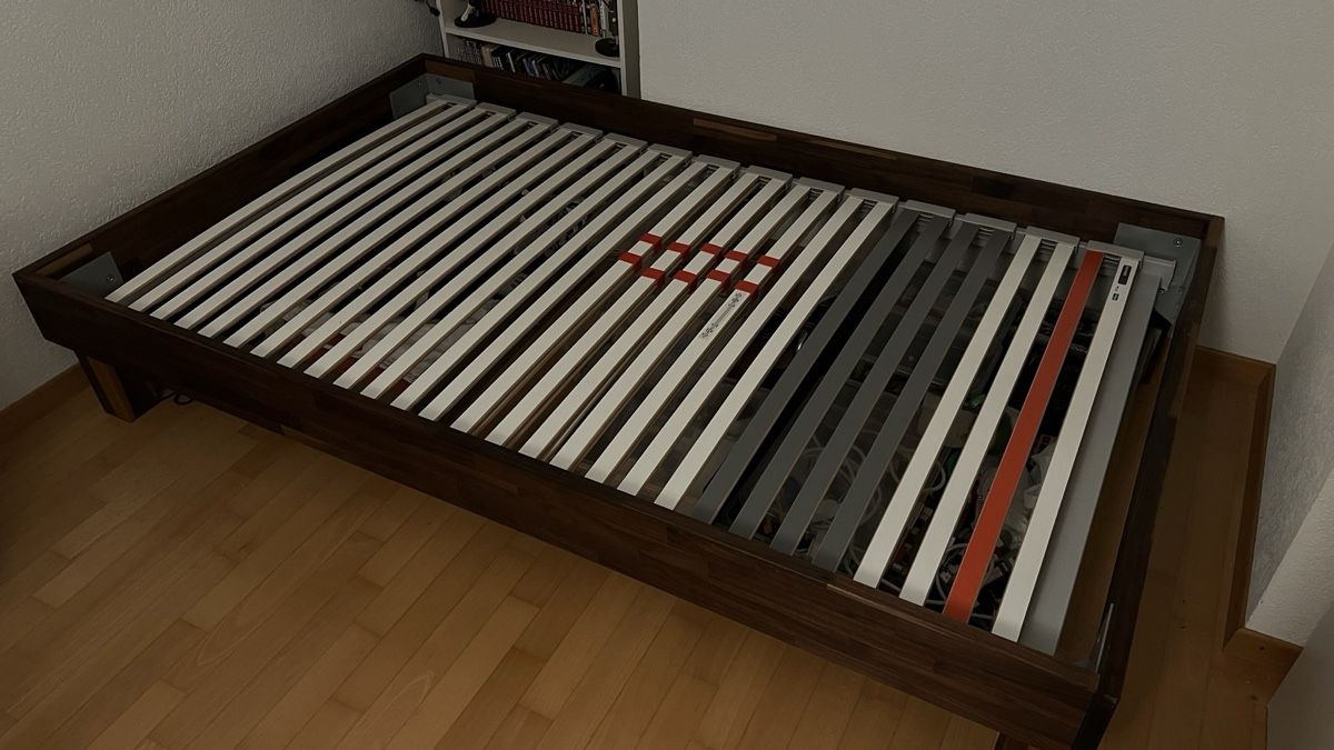 Micasa Letti: Cadre de lit, Sommier, et matelas – Usato da Rolle venduto da yvan634 1
