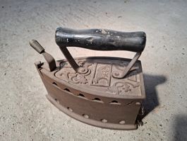 Bügeleisen antik