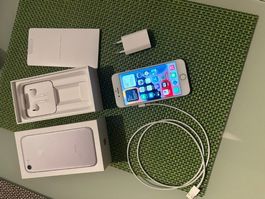 Apple iPhone 7 32GB TOP Zustand inkl. komplettes Zubehör