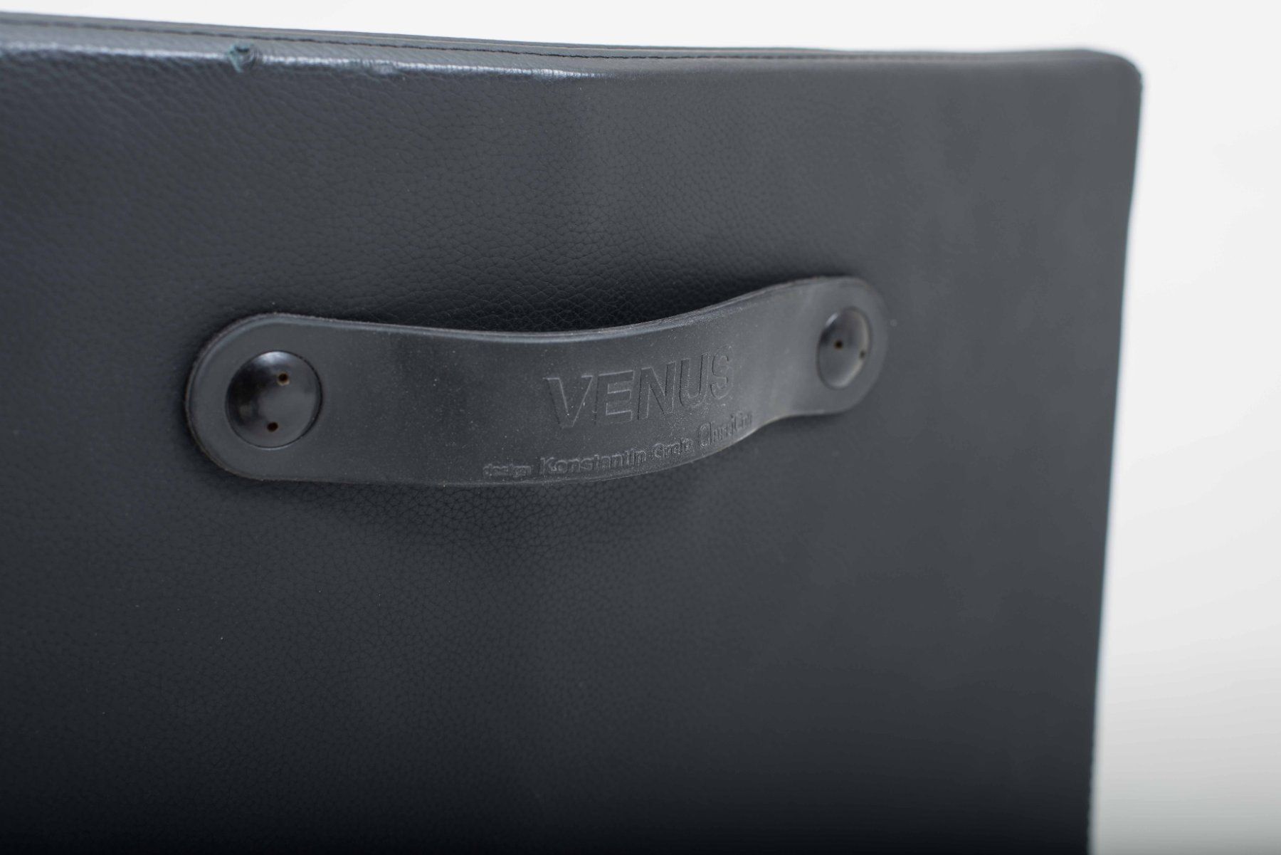 Classicon Stühle: ClassiCon Venus Stuhl von Konstantin Grcic – Gebraucht aus Zürich von STUZH38 6