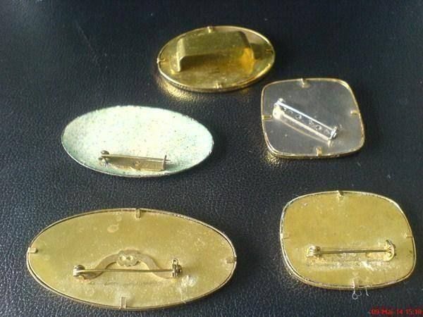 Broschen & Nadeln: 5 spezielle hand made Broschen – Neu (gemäss Beschreibung) aus Oftringen von andrax 1