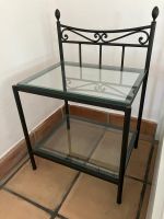 2 Nachttische aus Metall & Glas – elegantes Design