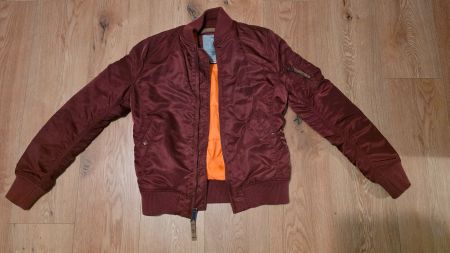 Alpha Industries Bomberjacke rot Grösse M gebraucht