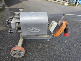 Gut erhaltene Wilking Pumpe, fahrbar - sofort einsatzbereit!