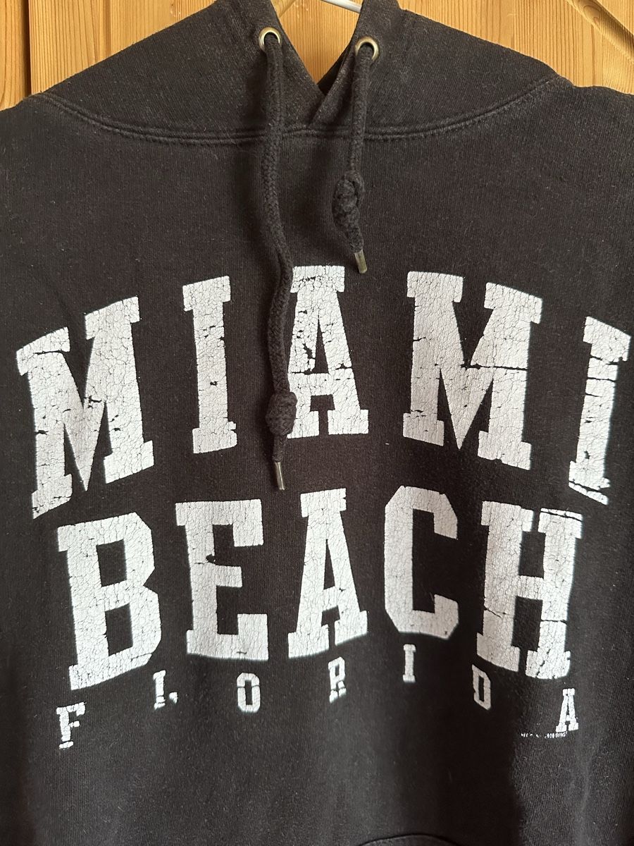 Pullover & Sweatshirts: Pullover mit Kapuze Miami Beach Onesize guter Zustand – Gebraucht aus Hergiswil NW von kaufe_at_kaufmann 1