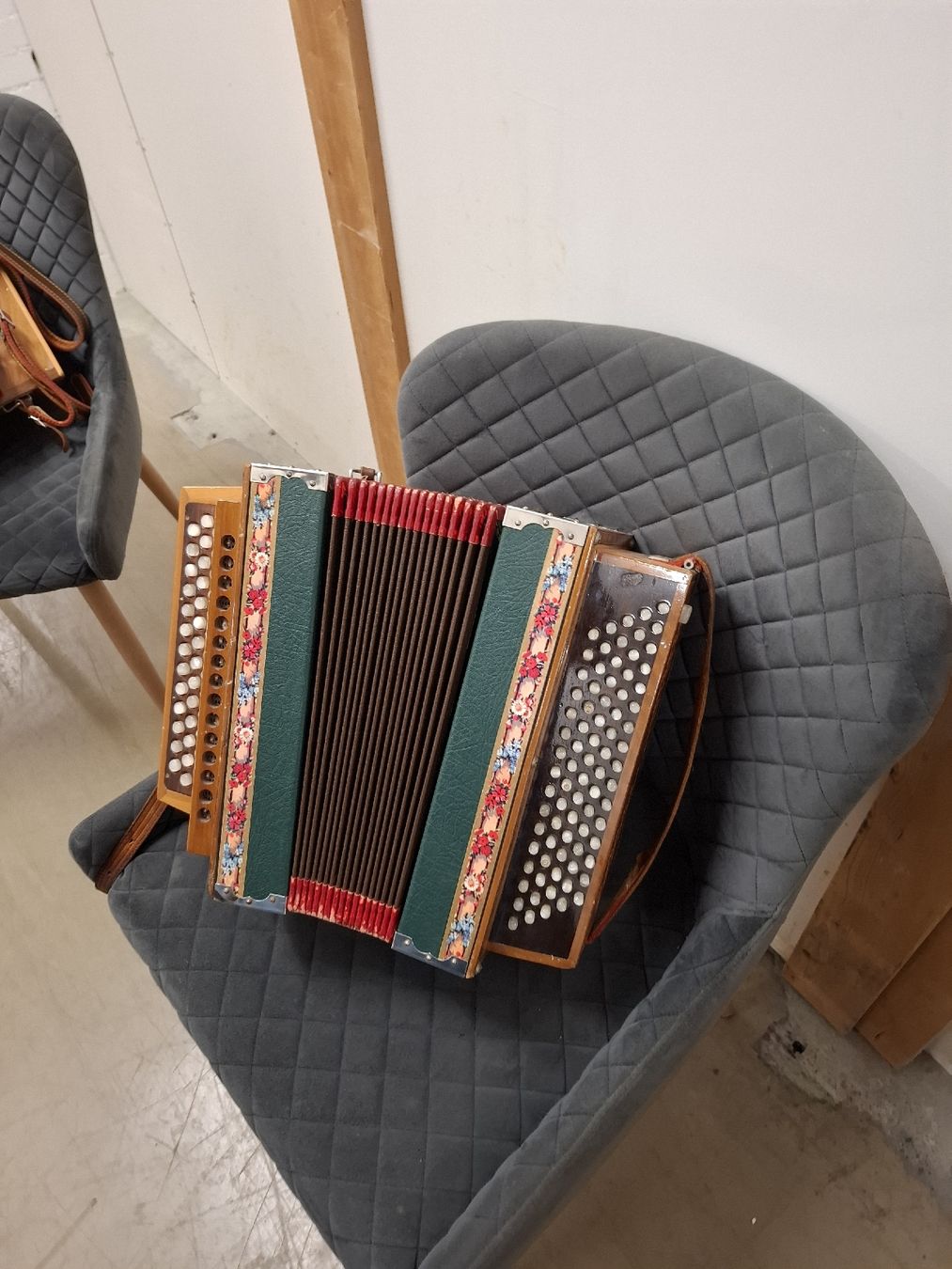 Instruments de musique: schwyzerorgeli chromatish – D'occasion à Villeneuve par BibiVintage 5