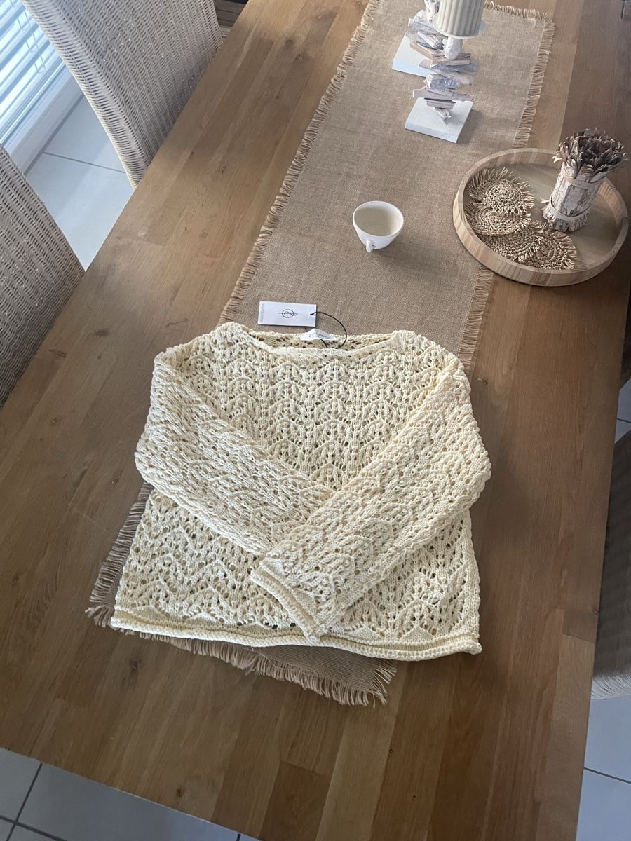 Pullover & Sweatshirts: Stradivarius Pullover. Gr. S. Neu mit Etikett  – Neu und originalverpackt aus Dübendorf von jlu_r7hz 5