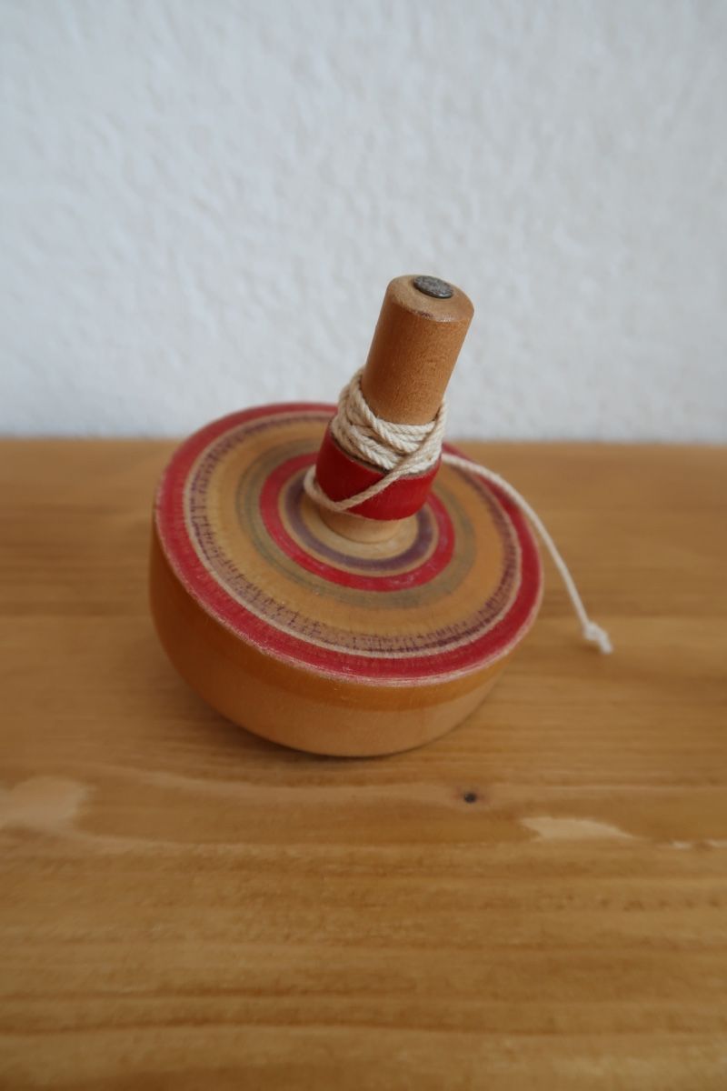 Giocattoli: Toupie en bois vintage – Usato da Champlan venduto da Cjayretro