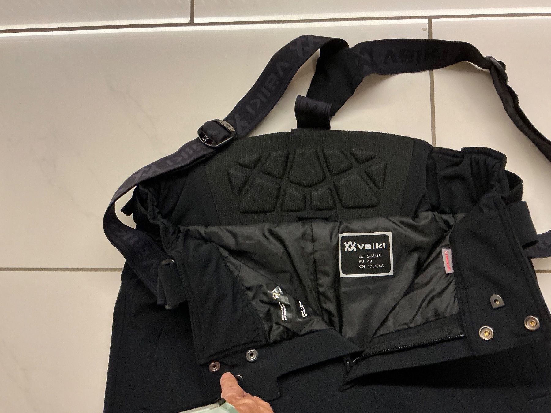 Völkl Hosen: Völkl Skihose Gr.48/ S/M – Gebraucht aus Biel-Benken BL von Sahra1 2