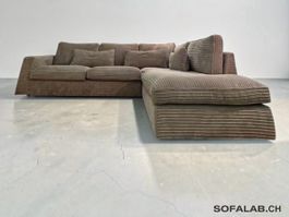 Johan Jakob Pfister Ecksofa Grand aus Cordstoff beige