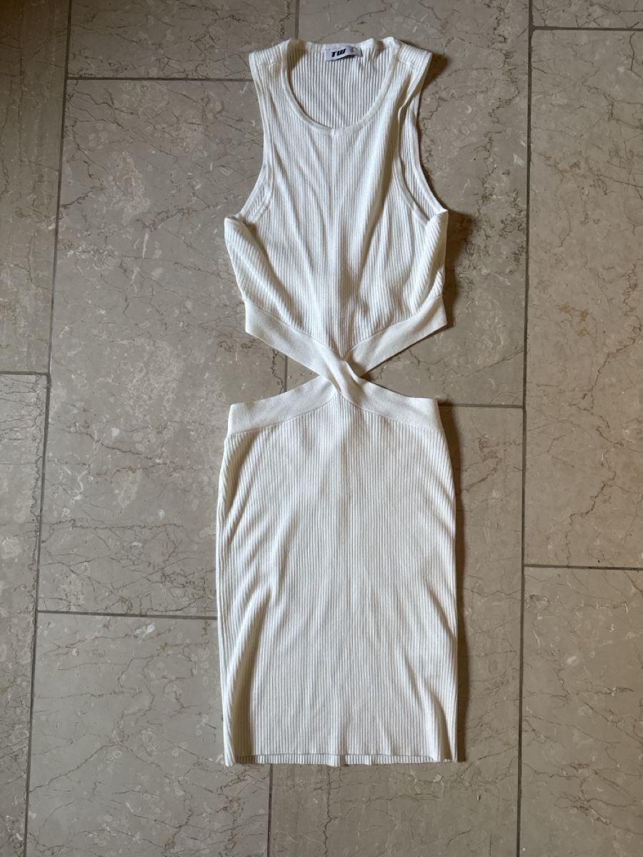 Tally Weijl Kleider: Weisses Kleid – Neu (gemäss Beschreibung) aus Zofingen von gabrielagc