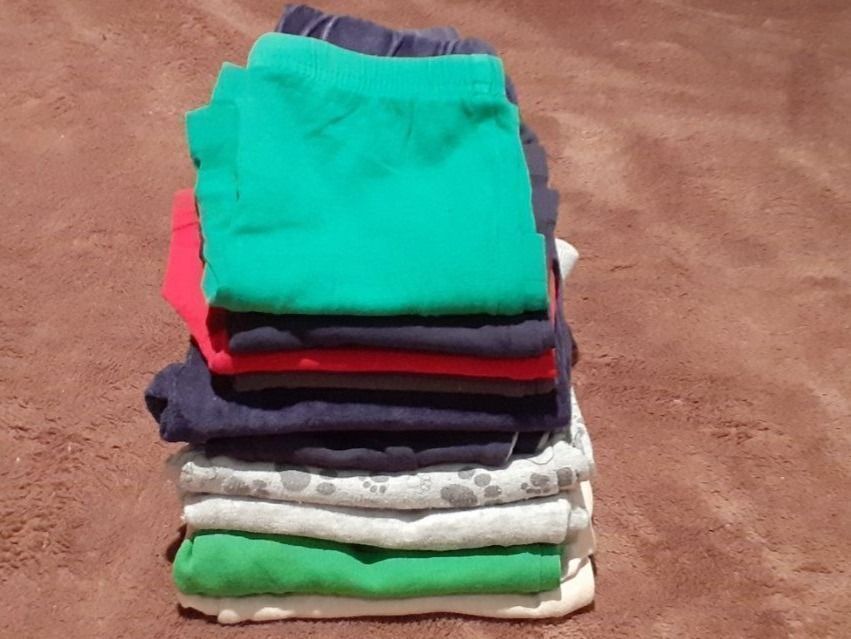 Lotti & Set di vestiti: Kleider set 74/80 Hosen – Usato da Astano venduto da mclotto 1