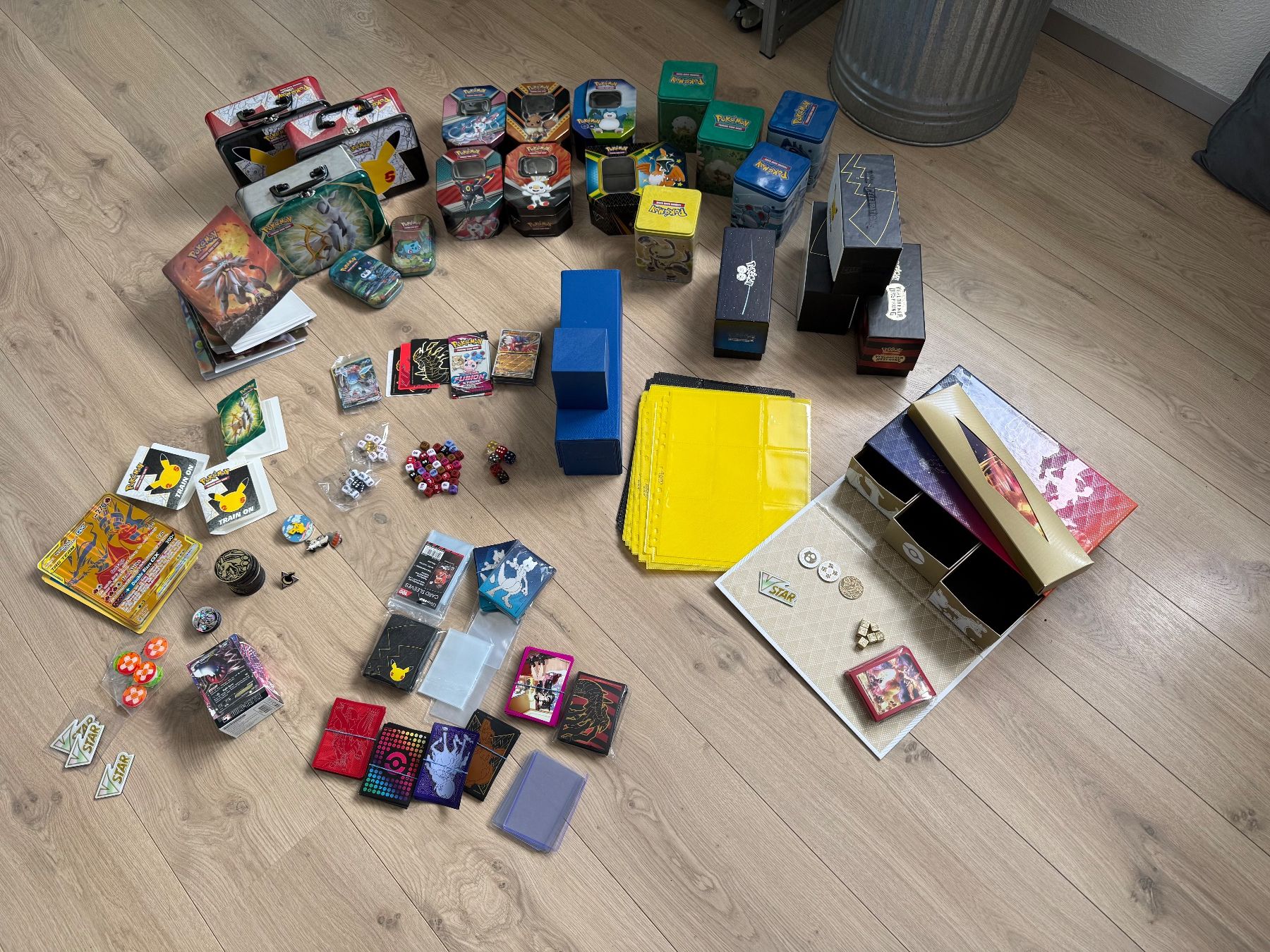 Cartoline: Grosse Pokémon Sammlung Set Pokémonkarten Karten Deckboxen – Usato da Thörishaus venduto da Swaxx
