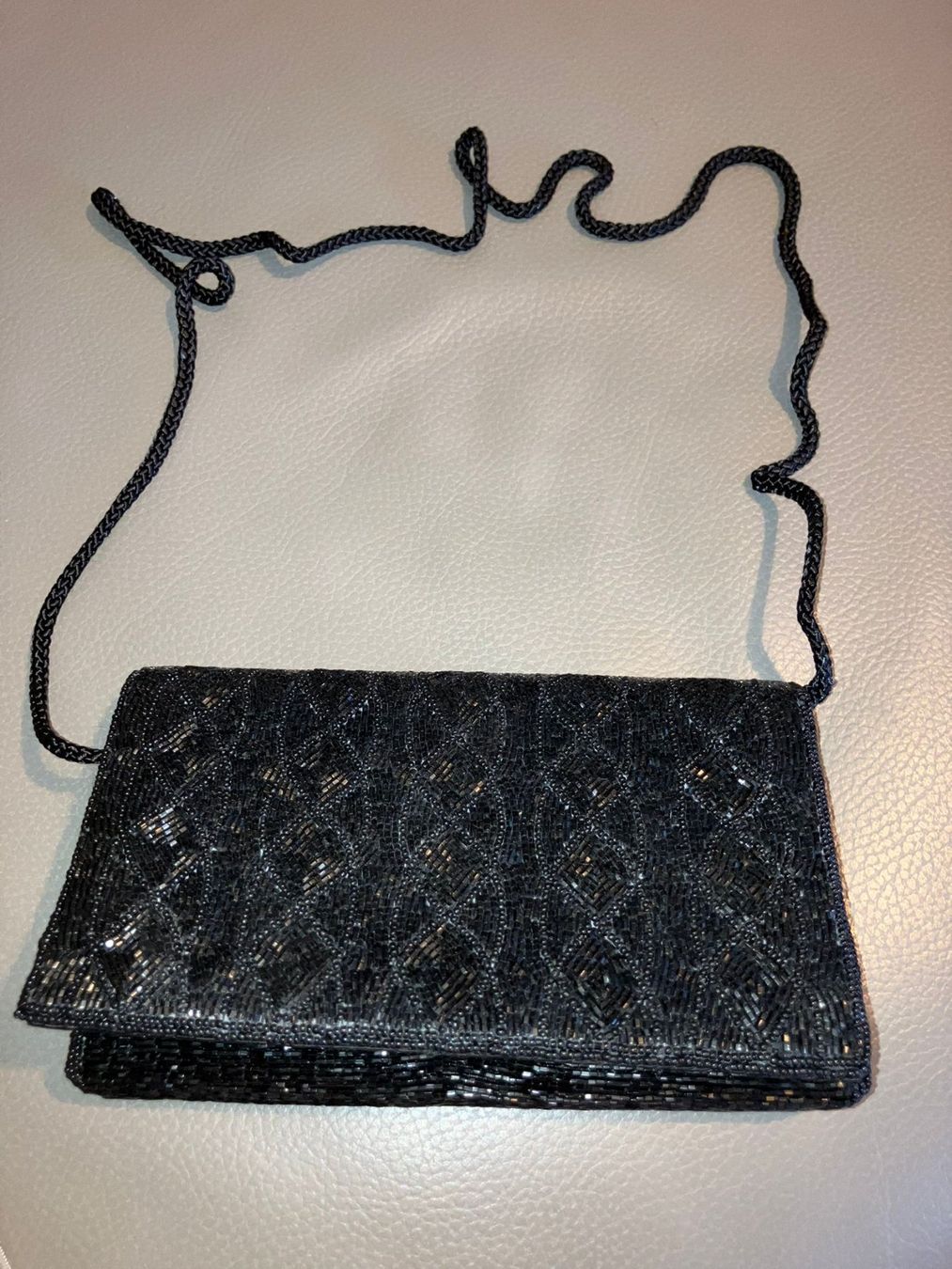 Borse da donna: Pochette nera con strass e tracolla – Usato da Melano venduto da H-Sara 1