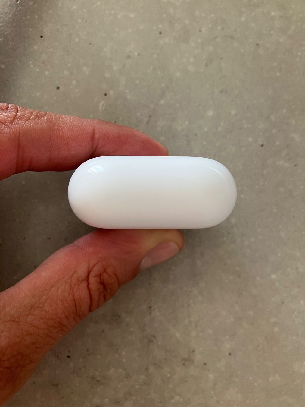 Apple Casques audio: APPLE AIRPODS 4 CASE – D'occasion à Lausanne par mr.v 5