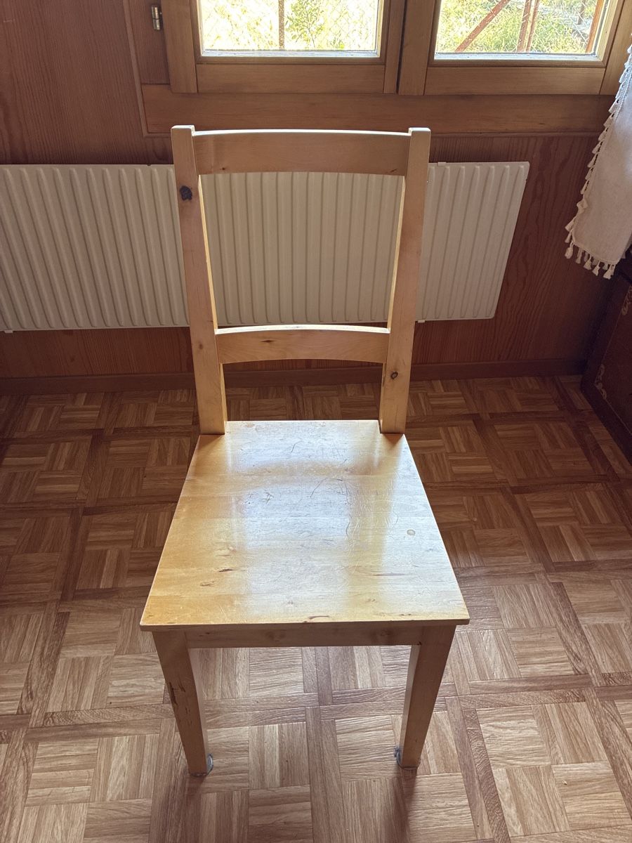 Sedie: Gratis Holzstuhl – Usato da Oberburg venduto da mar_hl2j
