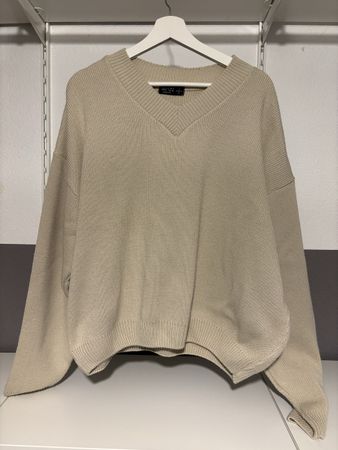 V-Ausschnitt Strickpullover Beige - Perfekt für Herbst!