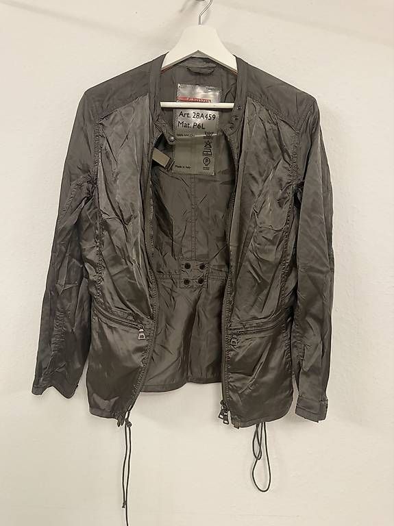 Jacken: Prada Jacke  – Gebraucht aus Kreuzlingen von ami_6mbf